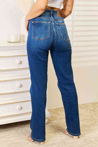 ITEM MUST SHIP Judy Blue Full Size Straight Leg Jeans with Pockets